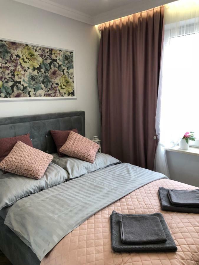 Family & Business Sauna Apartments Paderewskiego Sienkiewicza No2 Centrum Downtown - 2 Bedroom With Private Sauna, Bath With Hydromassage, Parking Kielce Exteriör bild