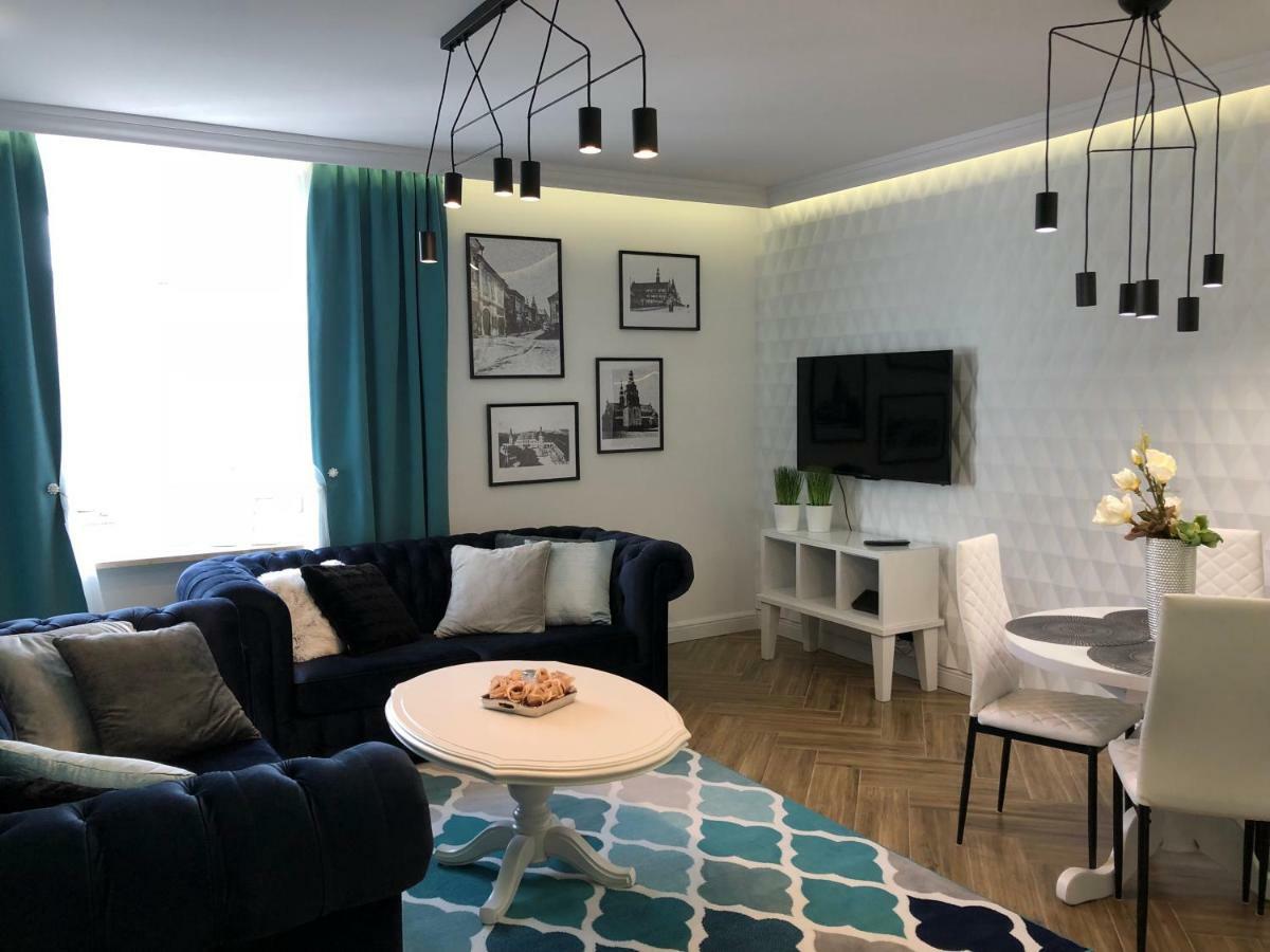 Family & Business Sauna Apartments Paderewskiego Sienkiewicza No2 Centrum Downtown - 2 Bedroom With Private Sauna, Bath With Hydromassage, Parking Kielce Exteriör bild