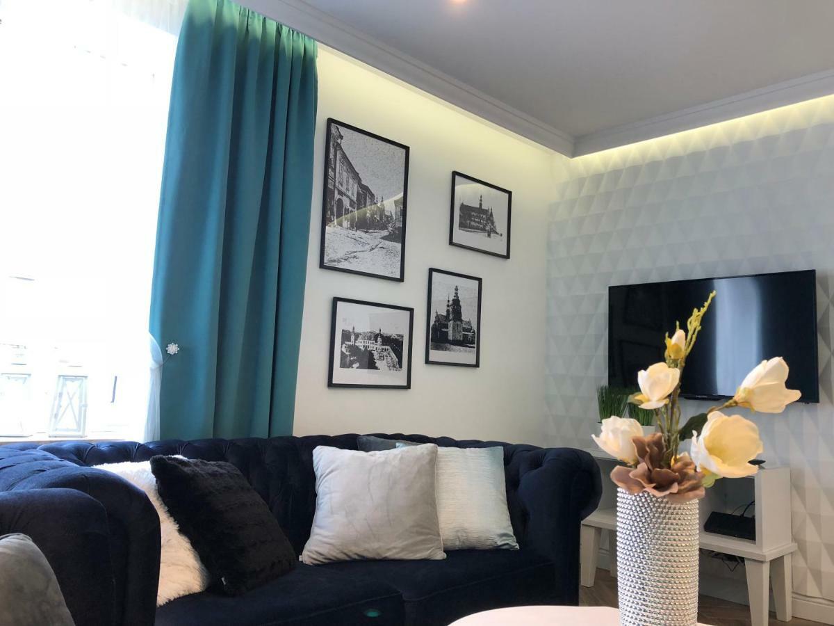 Family & Business Sauna Apartments Paderewskiego Sienkiewicza No2 Centrum Downtown - 2 Bedroom With Private Sauna, Bath With Hydromassage, Parking Kielce Exteriör bild